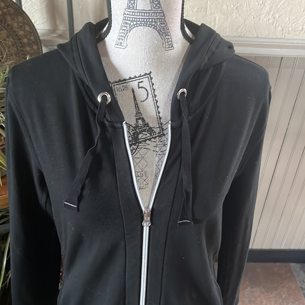 Victoria Sport Zip Hoodie - Picture 2 of 7